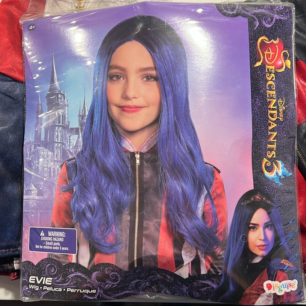 Descendant Evie Wig NWT